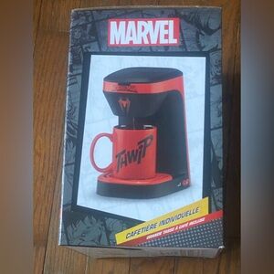 Marvel Spiderman Red and Black Coffee Maker Set